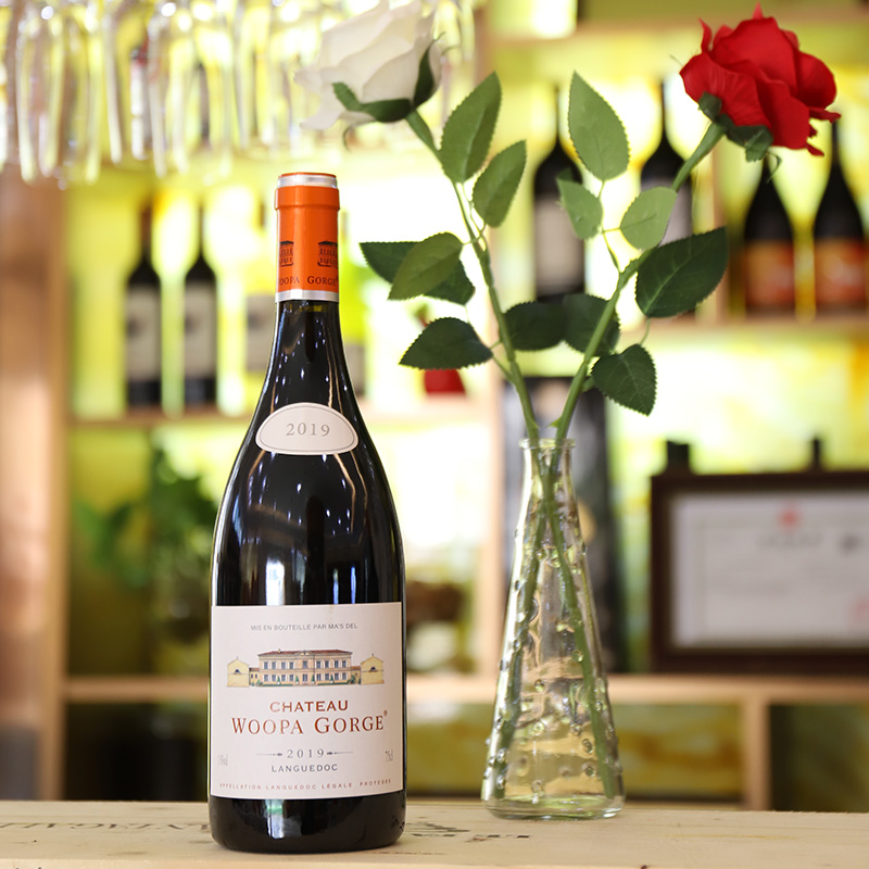 沃帕峡庄园干红葡萄酒.